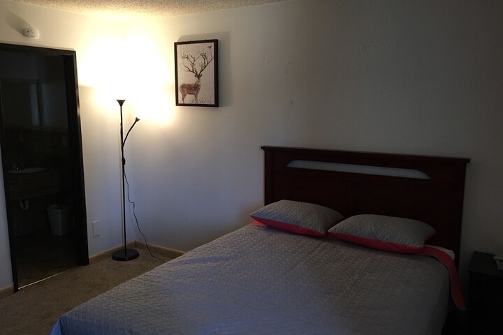 Room 4 of 35