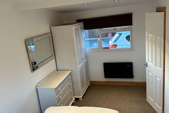 Room 3 of 11