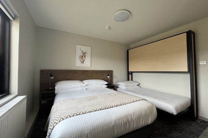 Room 5 of 22