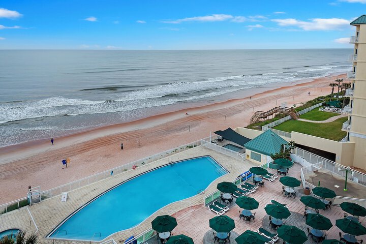 Sundeck 76 of 88