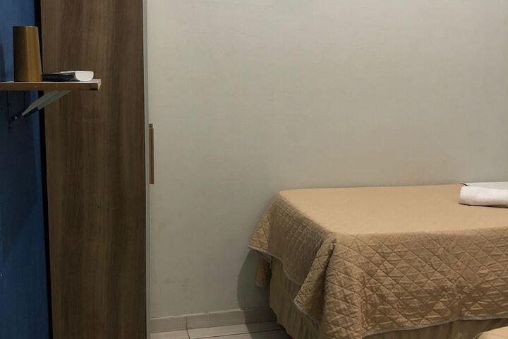 Room 14 of 34