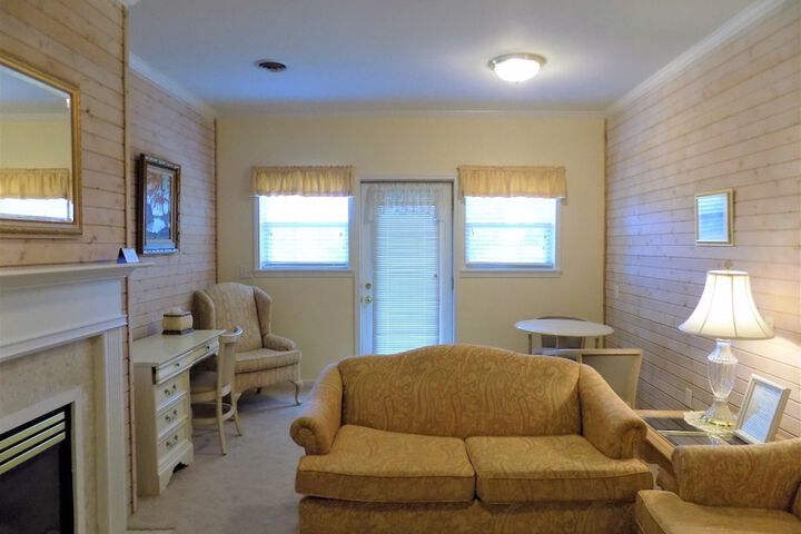 Room 41 of 73