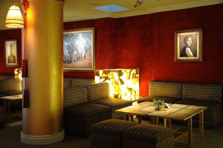 Guest Lobby
