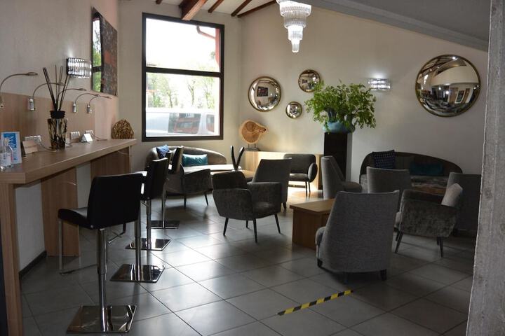 Hotel Lobby