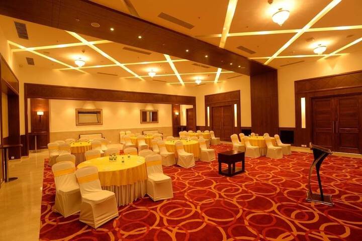 Ballroom/Hall 50 of 60