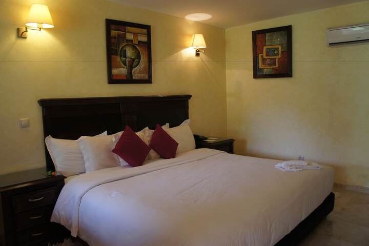 Room 8 of 52