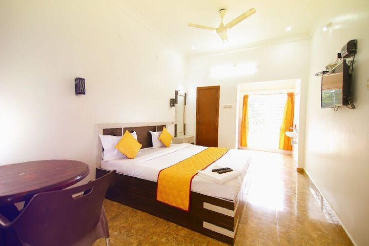 Room 15 of 37