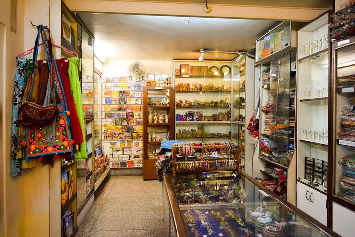 Gift Shop 114 of 183