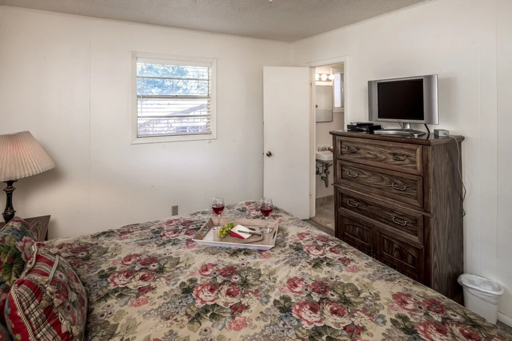 Room 2 of 15