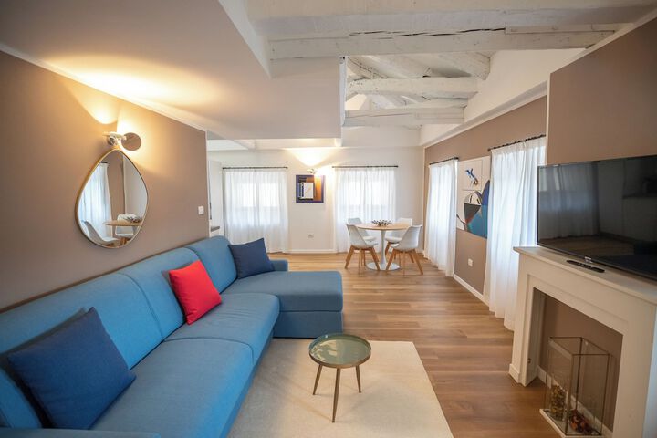 Room 46 of 81