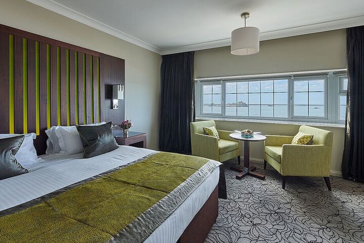 Room 7 of 27