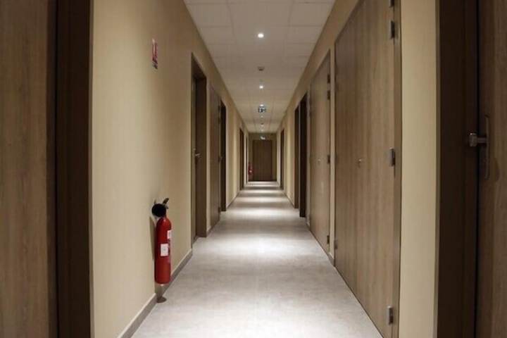 Ballroom/Hall 52 of 64