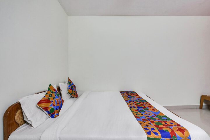 Room 16 of 25