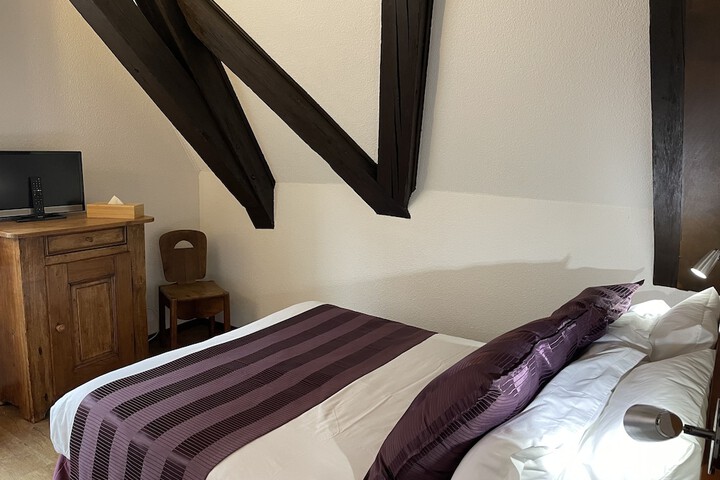 Room 18 of 25