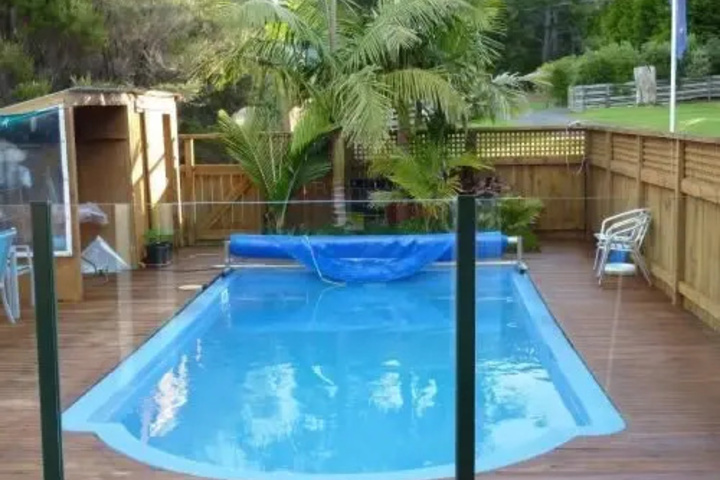 Pool 6 of 11