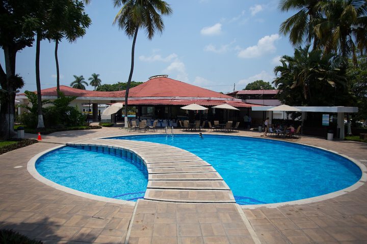 Hotel Pool