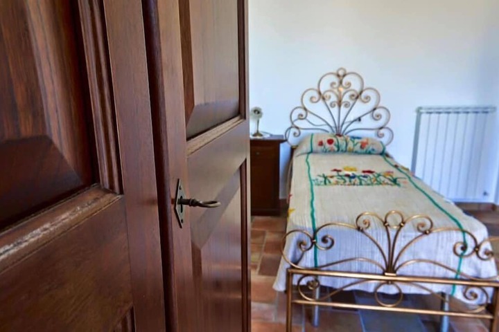 Room 4 of 57