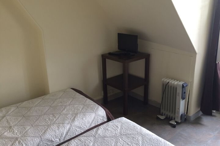 Room 21 of 44
