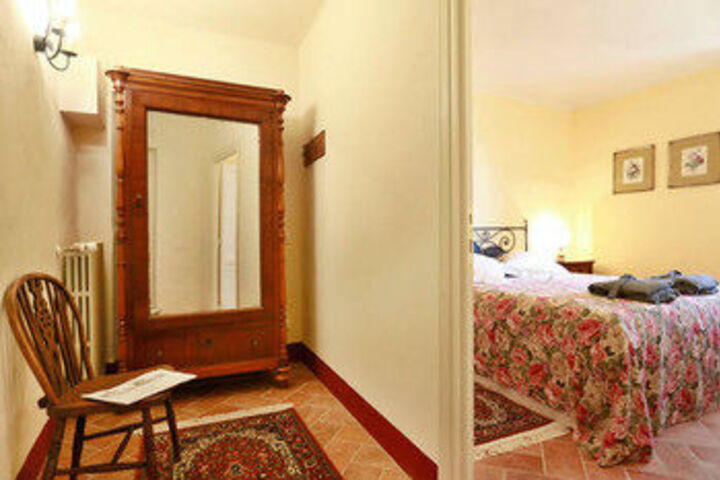 Room 33 of 53