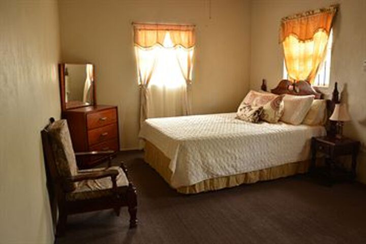 Room 16 of 39