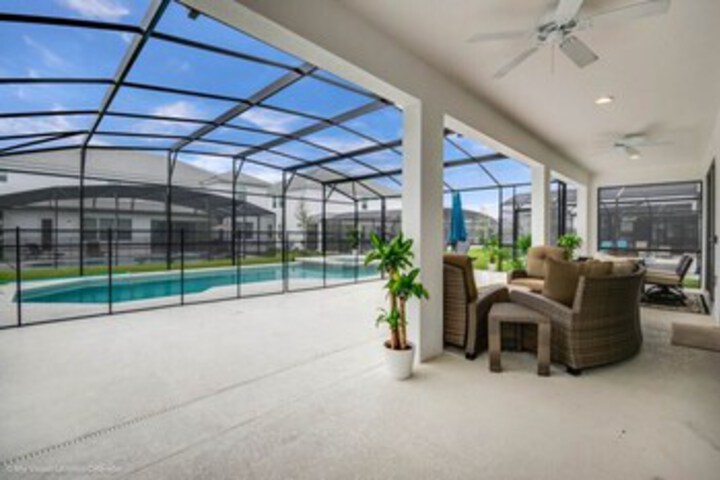 Pool 66 of 123