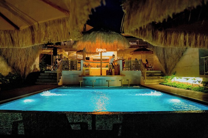 Pool 24 of 72