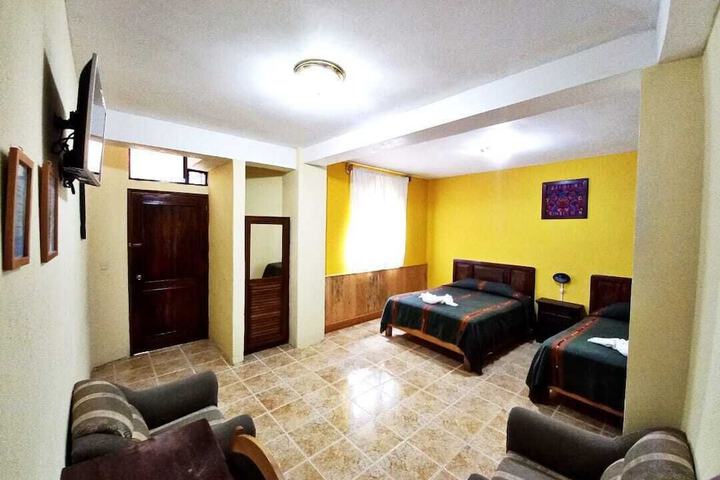 Room 12 of 33