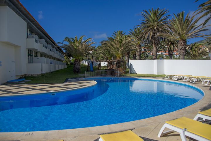 Hotel with Pool