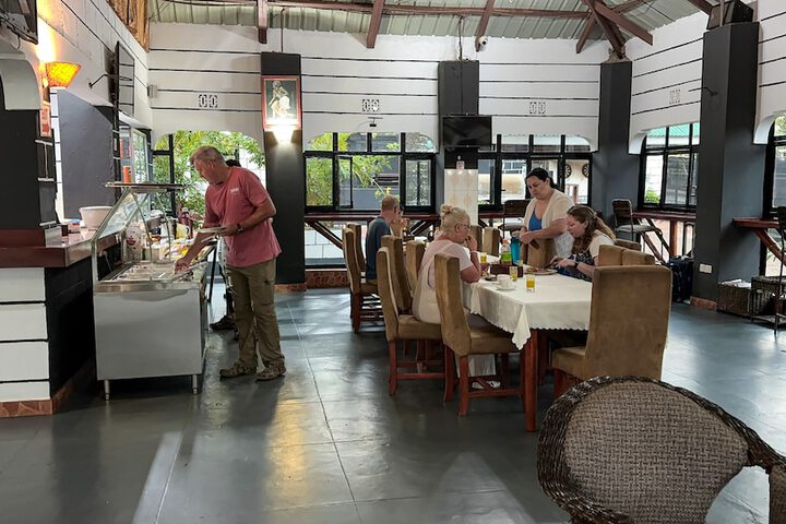 Dining 59 of 84