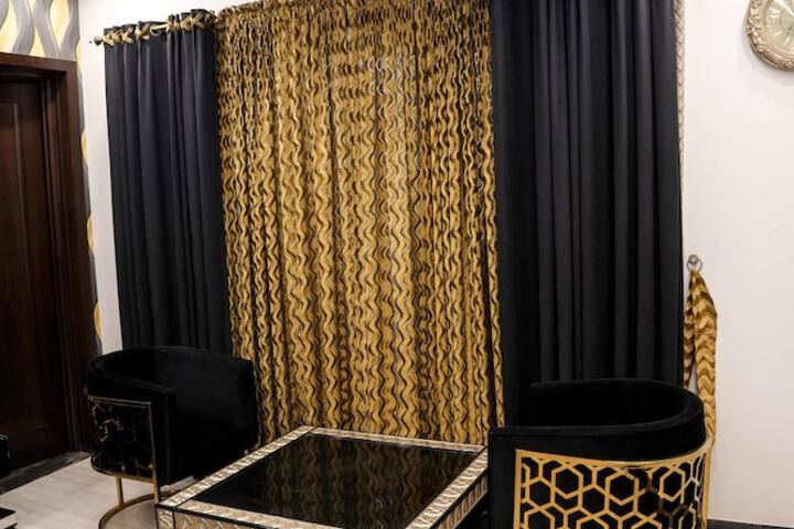 Room 8 of 23