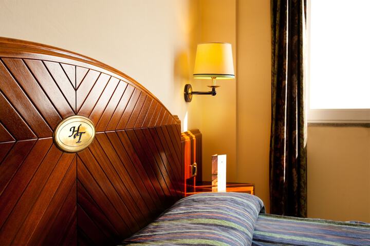 Room 2 of 91
