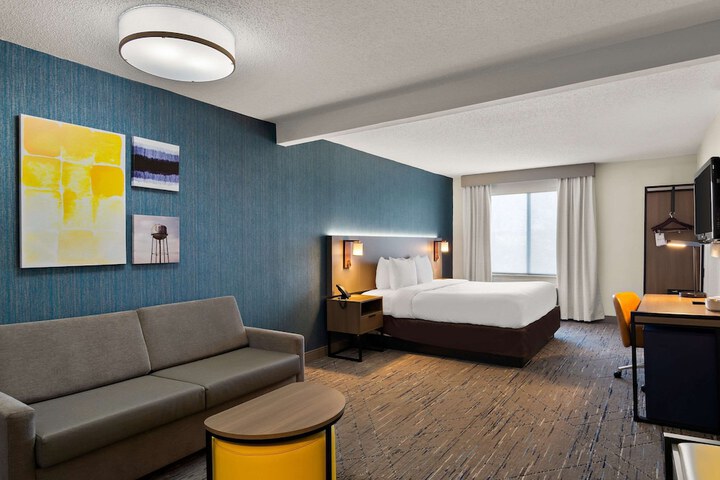 Room 14 of 34