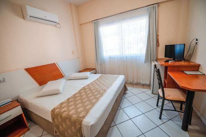 Room 14 of 36