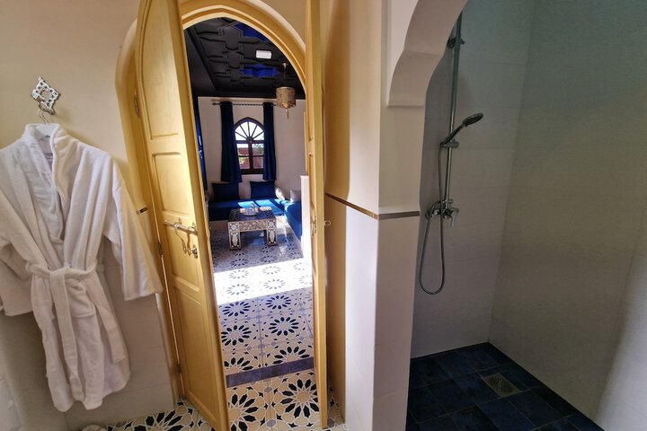 Room 48 of 99