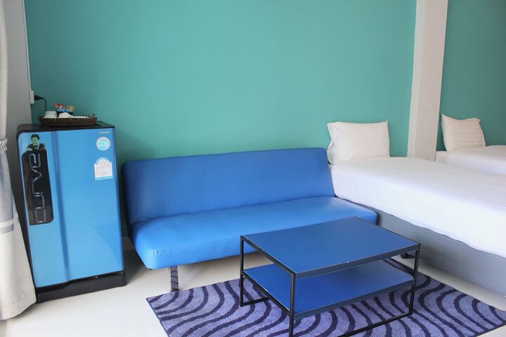 Room 72 of 112