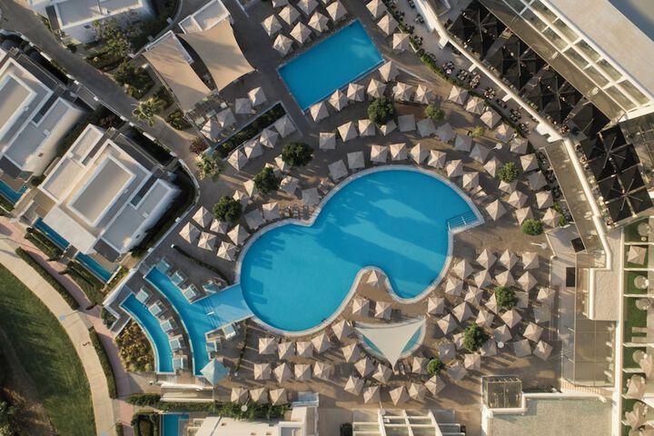 Pool 73 of 135