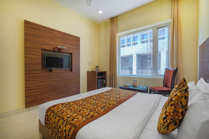 Room 15 of 80