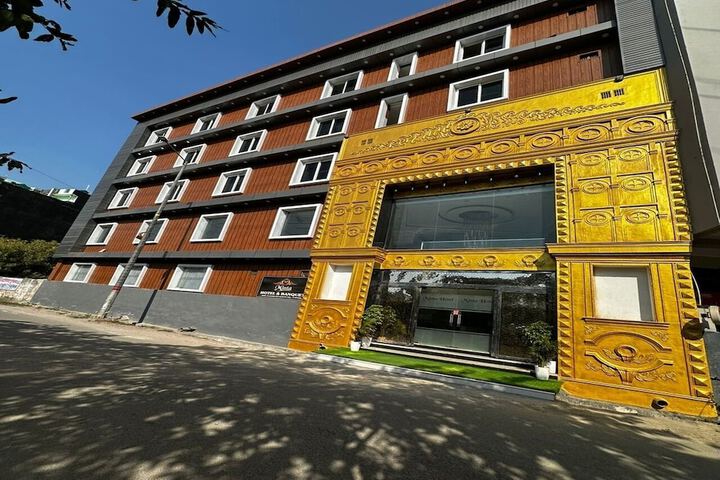 Hotel 50 of 52