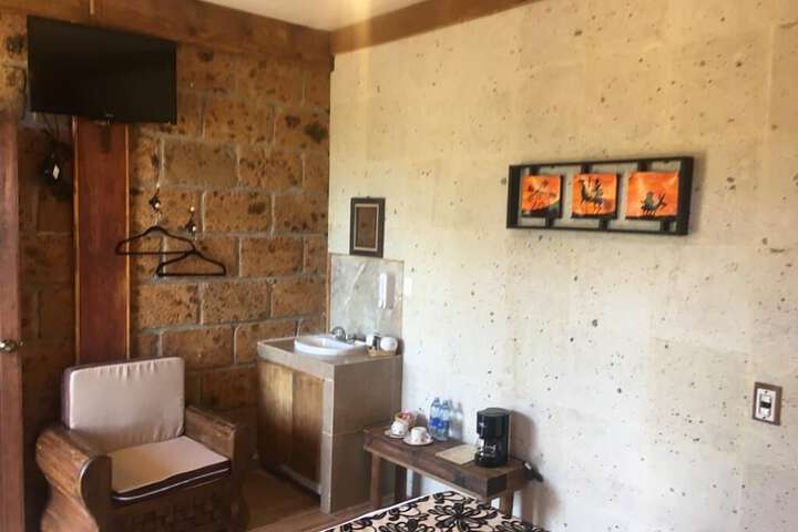 Room 4 of 38