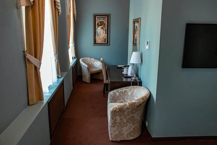 Room 26 of 60
