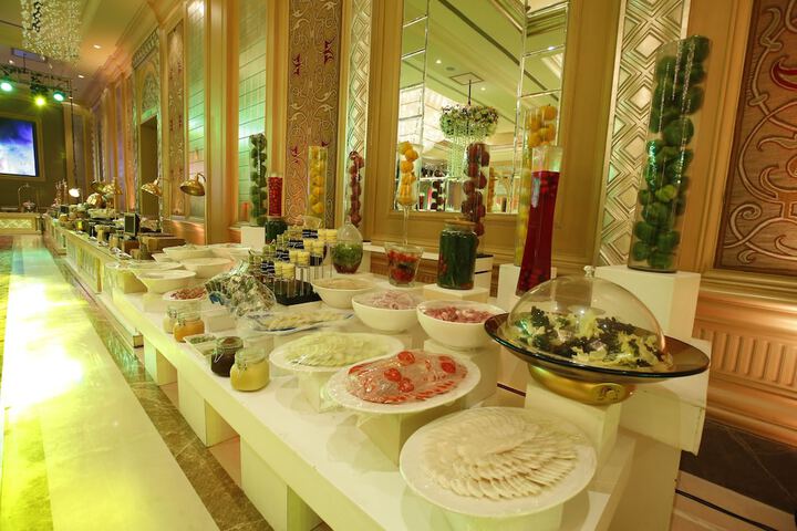 Dining 47 of 71