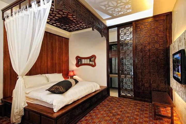 Room 4 of 35