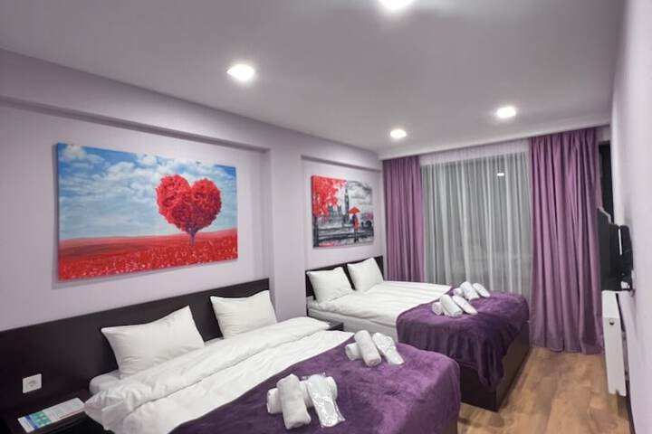 Room 6 of 39