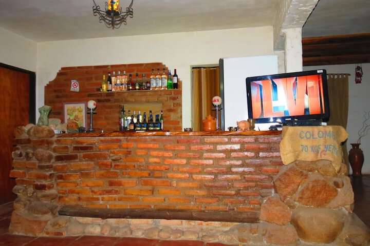 Lounge 36 of 52