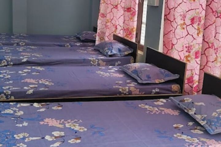 Room 5 of 19