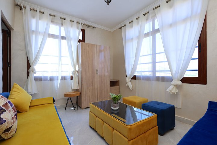 Room 17 of 36
