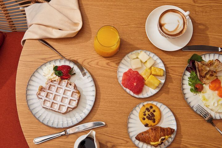 Breakfast meal