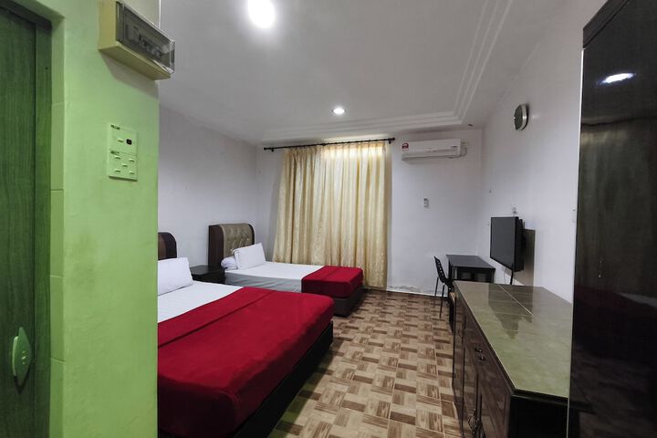 Room 19 of 37