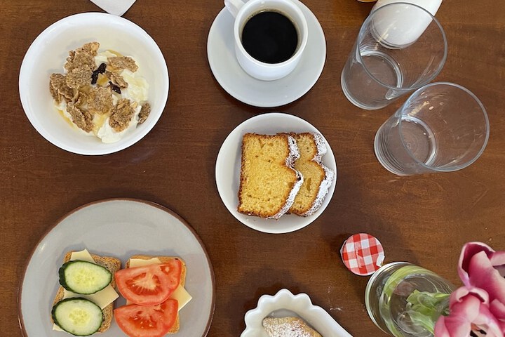 Breakfast/Coffee Service 116 of 141