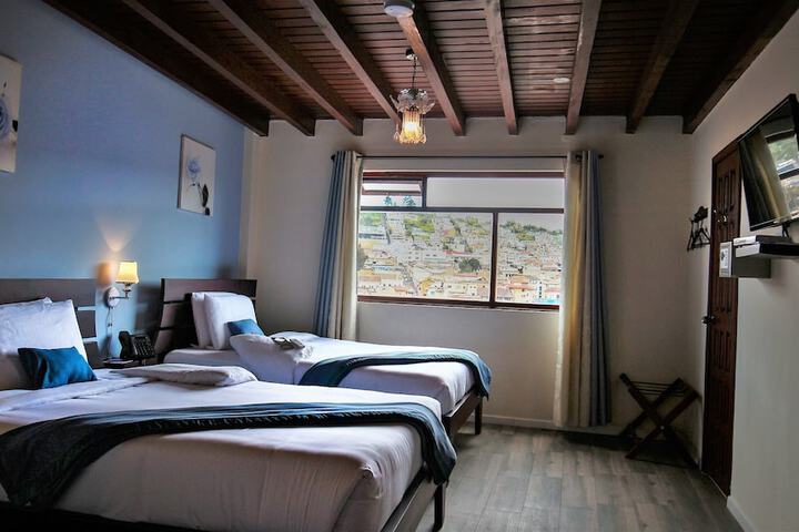 Room 7 of 75